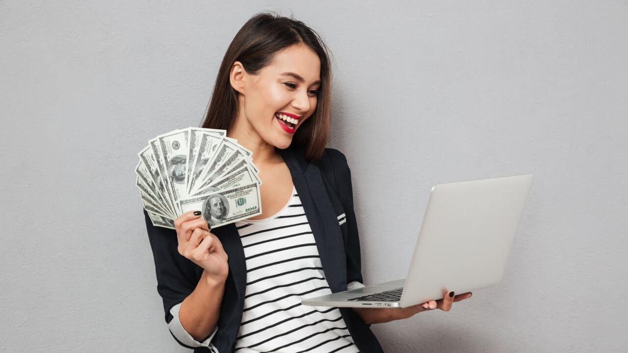 How to Earn Extra Cash Online: A Beginner’s Guide